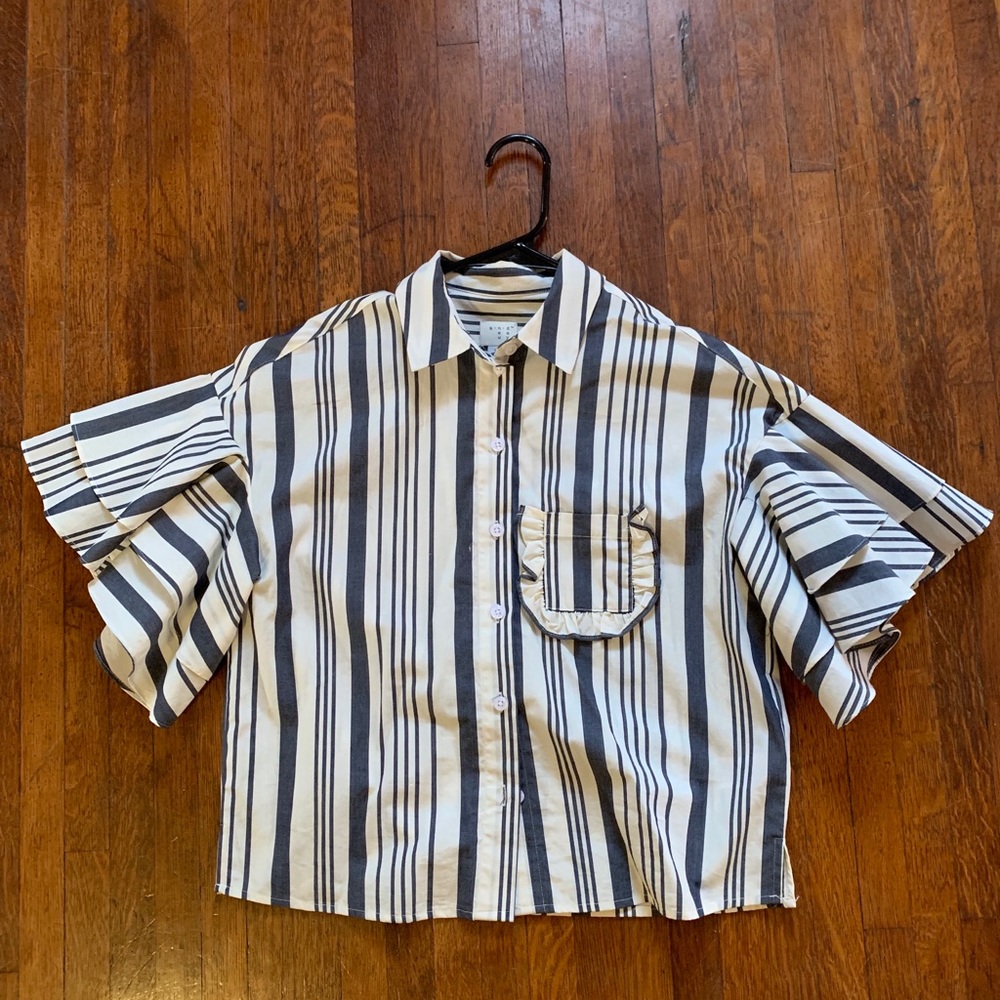 Ruffled sleeve button up shirt